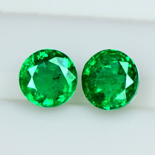 1.05 Cts Natural Emerald Rich Green Loose Gemstone Round Cut pair Zambia 5 mm
